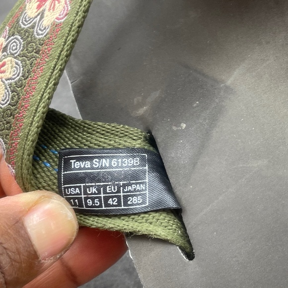 Teva Women's Shoes Green 11 M Floral slip on Toe Thong Platform Wedge Sandals - Picture 9 of 11